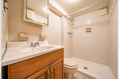 646 Clintonville Street, Whitestone, NY 11357 - Photo 22