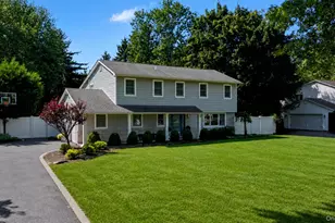 64 Cornflower Ln, East Northport, NY 11731 - Photo 2