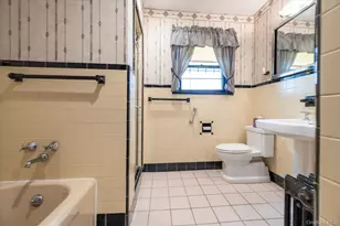 157 Oceanview Rd, East Rockaway, NY 11518 - Photo 20