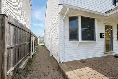 644 South 8th  Street, West Babylon, NY 11757 - Photo 24