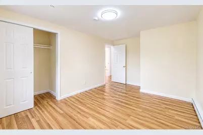 644 South 8th  Street, West Babylon, NY 11757 - Photo 18