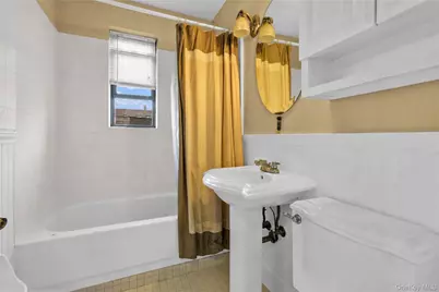 10507 66th Road #6b, Forest Hills, NY 11375 - Photo 6