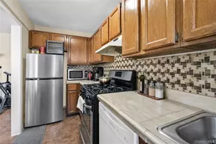 10507 Apt 6B For 66th Rd, Forest Hills, NY 11375 - Photo 4