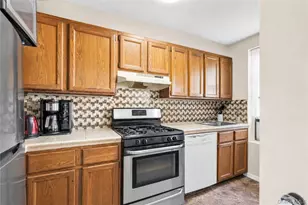 10507 Apt 6B For 66th Rd, Forest Hills, NY 11375 - Photo 2