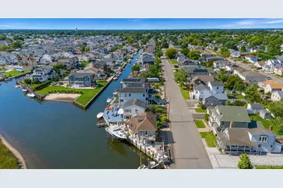 959 S 5th Street, Lindenhurst, NY 11757 - Photo 14