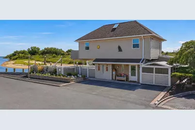 959 S 5th Street, Lindenhurst, NY 11757 - Photo 16