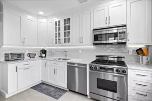 10 City Pl, White Plains, NY 10601 - Photo 10