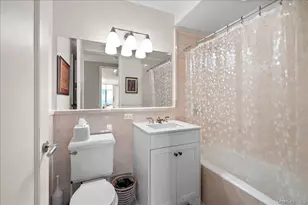 10 City Pl, White Plains, NY 10601 - Photo 22
