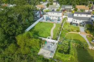 67 Deer Lake Dr, North Babylon, NY 11703 - Photo 40