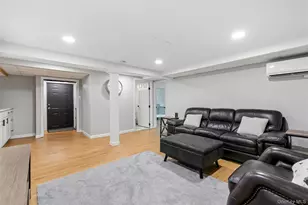 67 Deer Lake Dr, North Babylon, NY 11703 - Photo 24