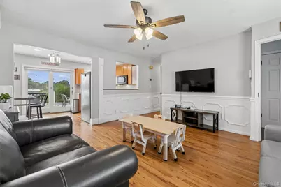 67 Deer Lake Drive, North Babylon, NY 11703 - Photo 4