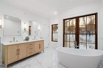 133 Spring Road #1, Huntington, NY 11743 - Photo 38