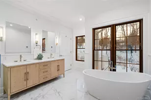 133 Spring Rd, Huntington, NY 11743 - Photo 38