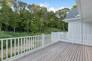133 Spring Rd, Huntington, NY 11743 - Photo 42