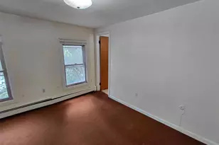 96 Clinton Ave, Kingston, NY 12401 - Photo 2