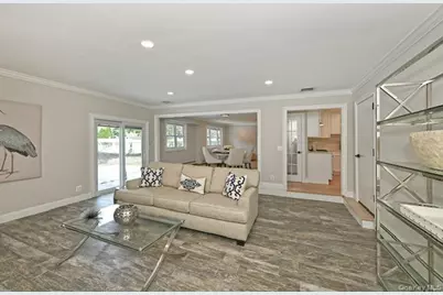 27 Osage Drive, Huntington Station, NY 11746 - Photo 10