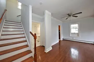 14 Weeks Pl, New Rochelle, NY 10801 - Photo 8