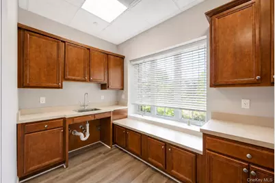 327 Medea Way, Central Islip, NY 11722 - Photo 42