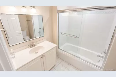 327 Medea Way, Central Islip, NY 11722 - Photo 24