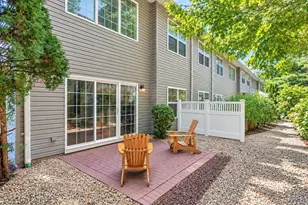 327 Medea Way, Central Islip, NY 11722 - Photo 36
