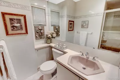 85 Joseph Street, New Hyde Park, NY 11040 - Photo 14