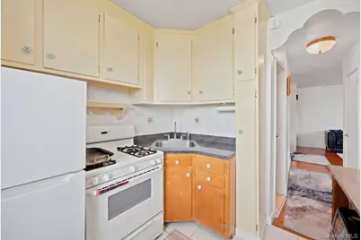 50-22 40th Street #6H, Sunnyside, NY 11104 - Photo 8