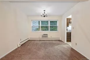 192 Doxbury Ln, Suffern, NY 10901 - Photo 6
