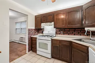192 Doxbury Ln, Suffern, NY 10901 - Photo 10