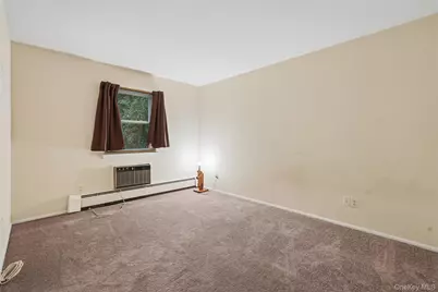 192 Doxbury Lane, Suffern, NY 10901 - Photo 16