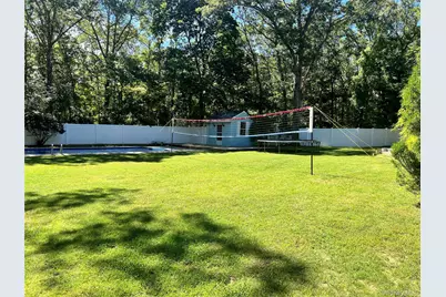 1029 Wading River Manor Road, Manorville, NY 11949 - Photo 12