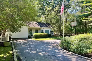 1029 Wading River Manor Rd, Manorville, NY 11949 - Photo 2