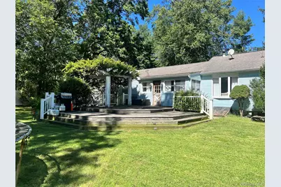 1029 Wading River Manor Road, Manorville, NY 11949 - Photo 4