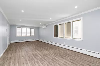 6 Franklin Avenue #Lower, Port Washington, NY 11050 - Photo 2
