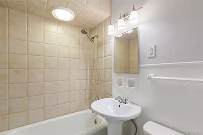 26 S Bayles Avenue, Port Washington, NY 11050 - Photo 6