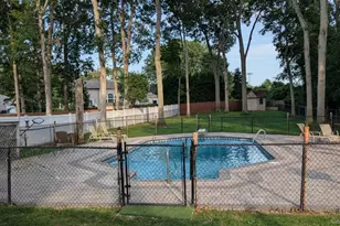 132 Washington Ave, Plainview, NY 11803 - Photo 38