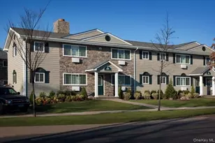 227 Lakeland Ave, Sayville, NY 11782 - Photo 2