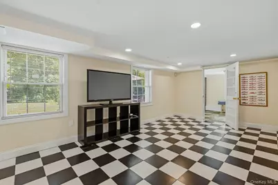 87 Bolton Avenue, White Plains, NY 10605 - Photo 34