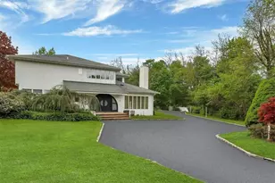 5 Woodfield Ln, Old Brookville, NY 11545 - Photo 2