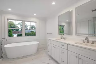 115 Jackson Ave, Massapequa Park, NY 11762 - Photo 20
