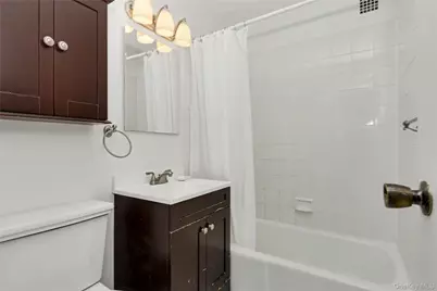 60 Barker #323, Mount Kisco, NY 10549 - Photo 6