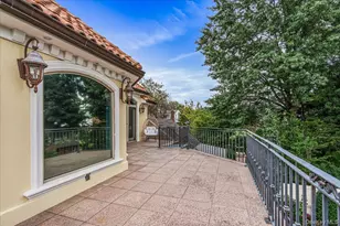 3-18 147th Pl, Whitestone, NY 11357 - Photo 14