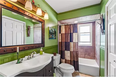 582 Benton Road, East Meadow, NY 11554 - Photo 16