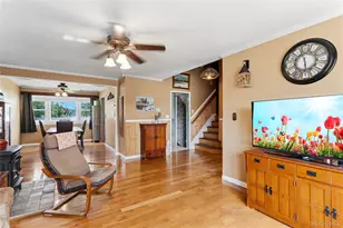 582 Benton Rd, East Meadow, NY 11554 - Photo 8