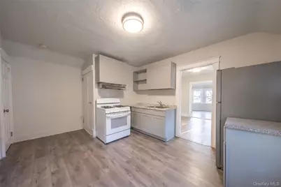 324 Underhill Avenue, Bronx, NY 10473 - Photo 12