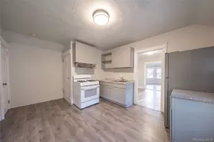 324 Underhill Ave, Bronx, NY 10473 - Photo 12