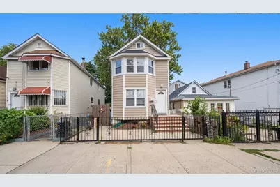 324 Underhill Avenue, Bronx, NY 10473 - Photo 1