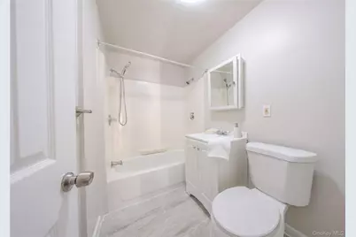 324 Underhill Avenue, Bronx, NY 10473 - Photo 14
