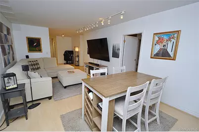 230 Garth Road #3B1, Scarsdale, NY 10583 - Photo 20