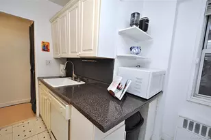 230 Garth Rd, Scarsdale, NY 10583 - Photo 14
