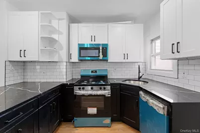 10743 128th Street, Richmond Hill, NY 11419 - Photo 4